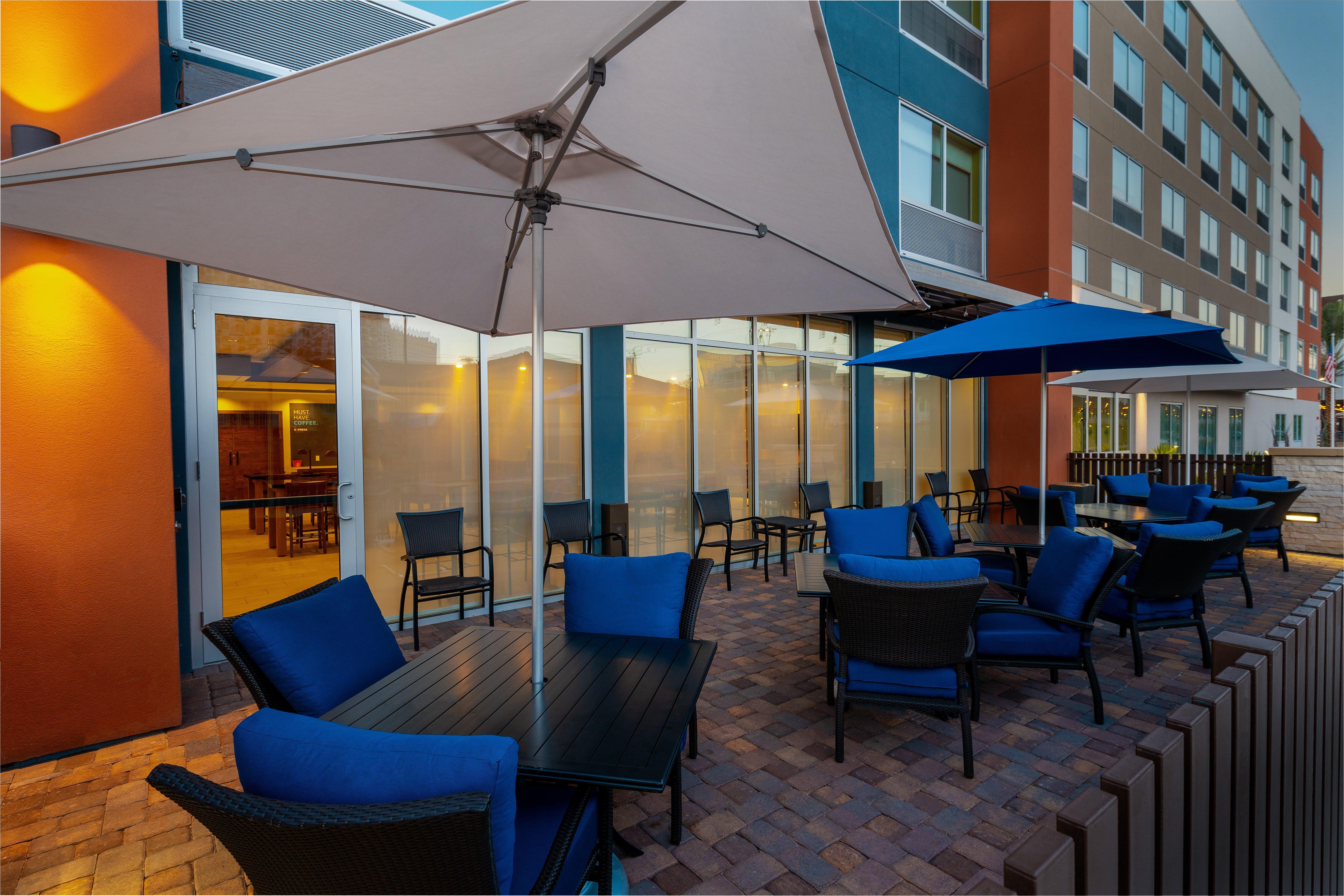 Holiday Inn Express & Suites - Las Vegas - E Tropicana By Ihg Buitenkant foto