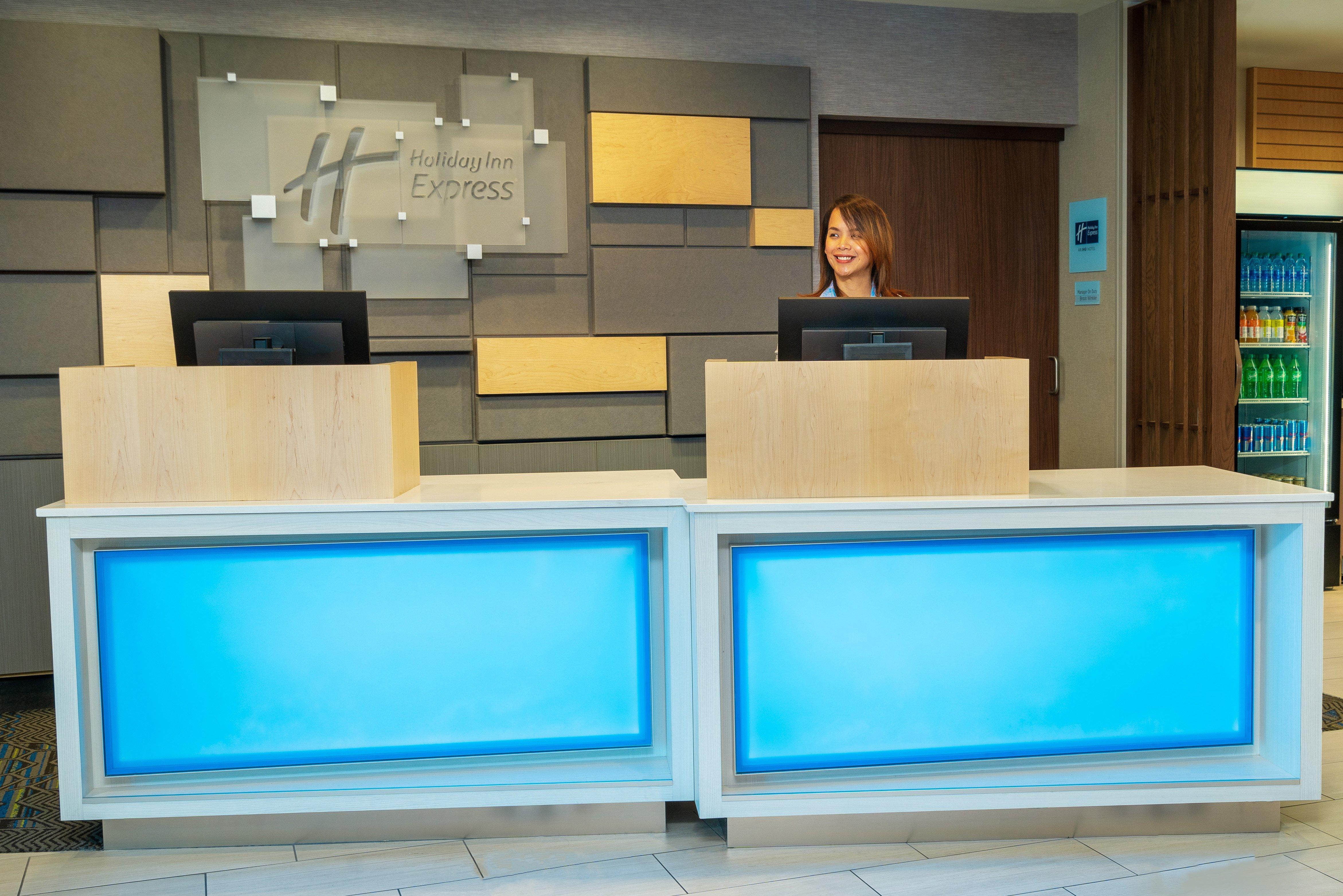 Holiday Inn Express & Suites - Las Vegas - E Tropicana By Ihg Buitenkant foto