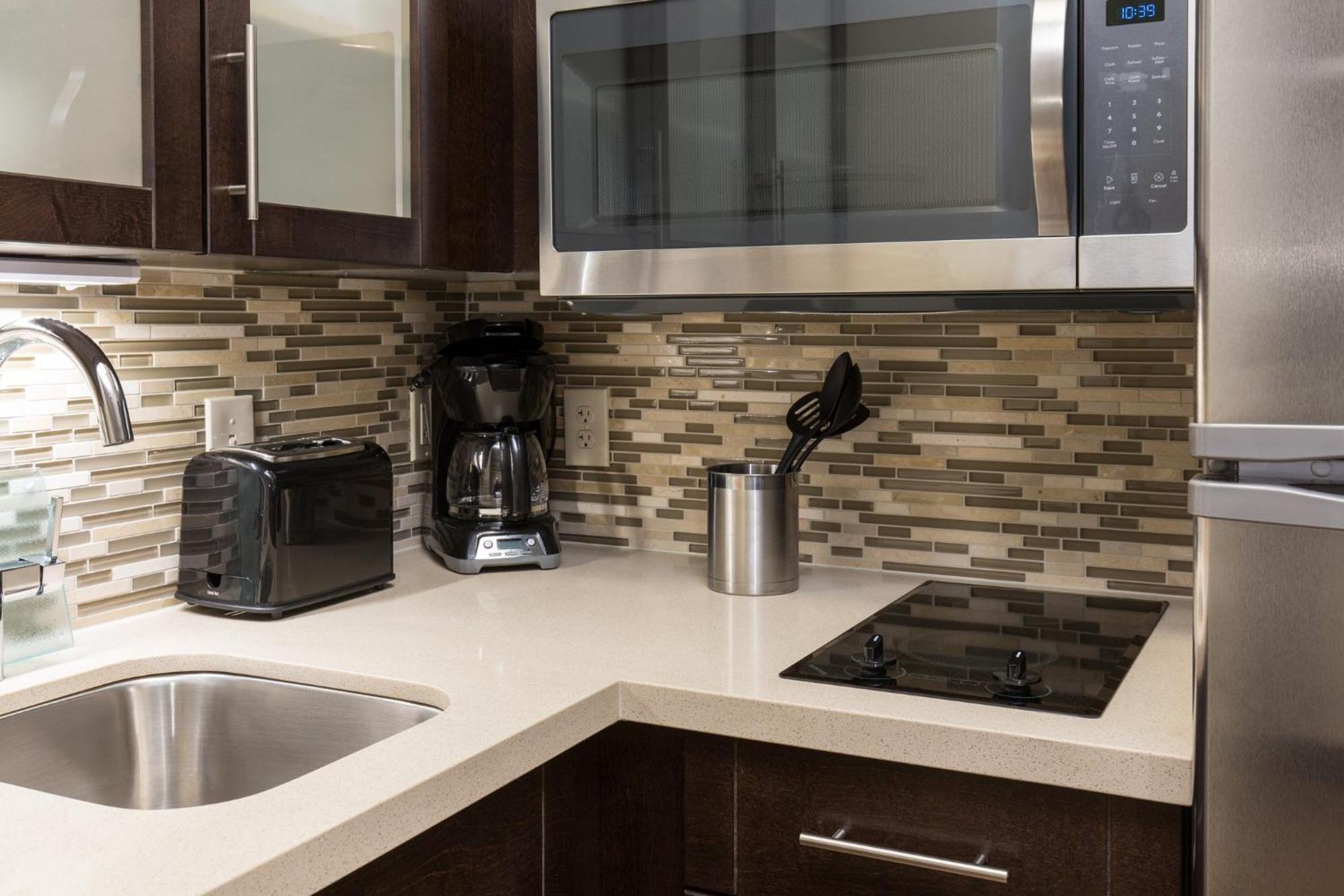 Holiday Inn Express & Suites - Las Vegas - E Tropicana By Ihg Buitenkant foto